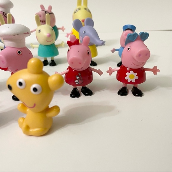 Lot of 20 Peppa Pig Figures Toys - Picture 3 of 16